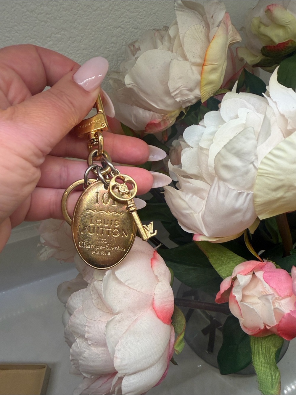 Louis Vuitton Gold Key Charm - Gold Toned Heavy
